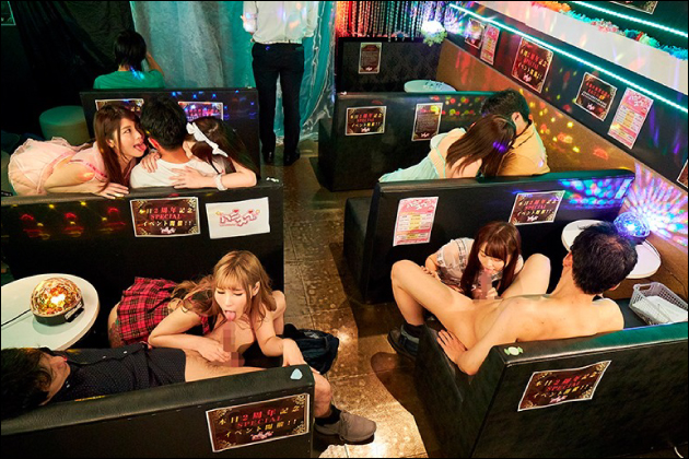 �s���T��